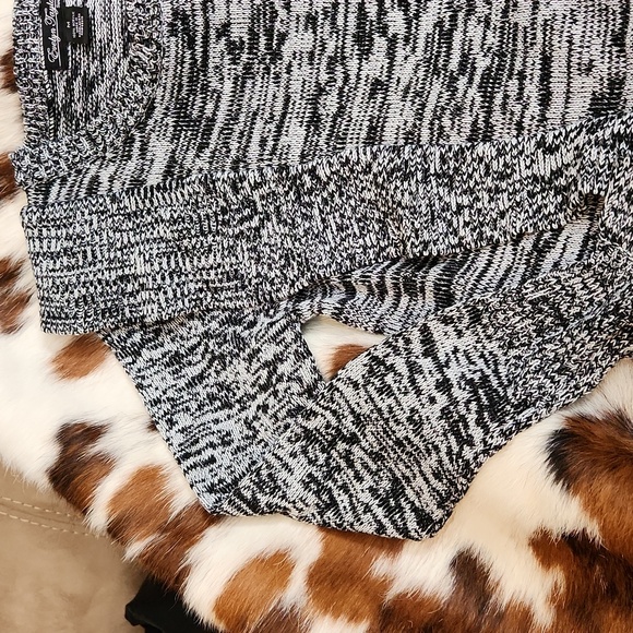 Evelyn Tayler Sweater Sz M - Picture 3 of 7